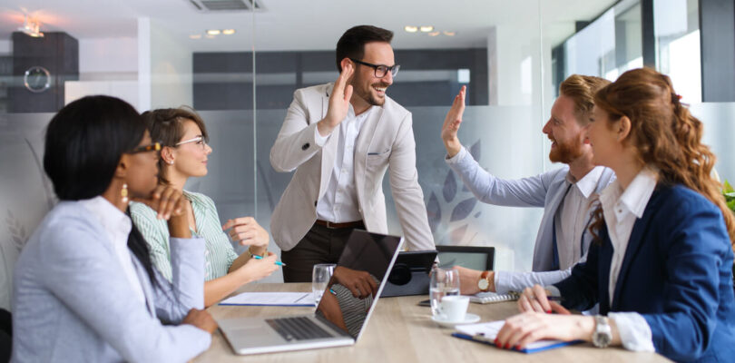 Khóa Cửa Vân Tay Cho Văn Phòng: Quản Lý Nhân Viên & Tài Sản An Toàn