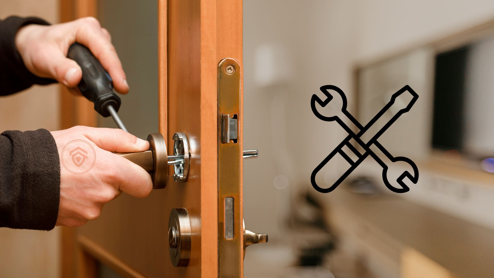 Khi Nào Cần Thay Pin Khóa Cửa Điện Tử? Dấu Hiệu Và Cách Xử Lý