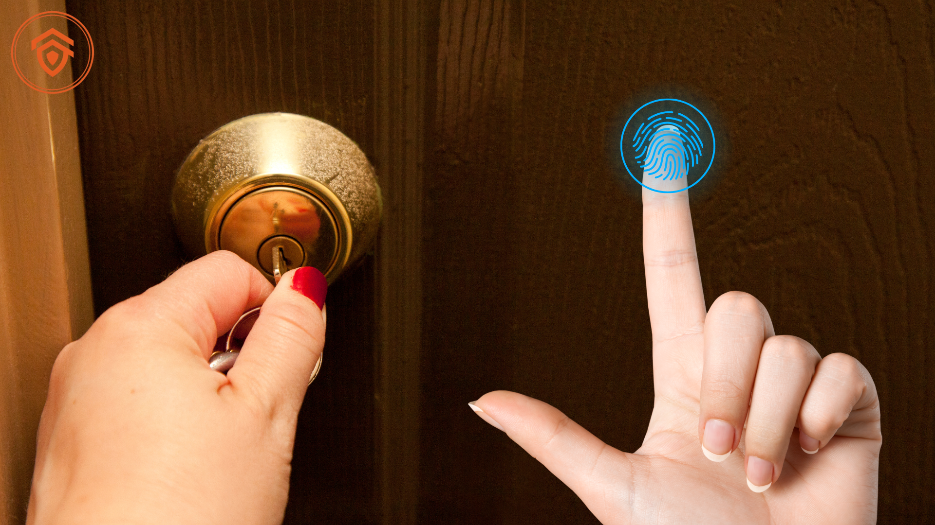 So Sánh Khóa Cửa Vân Tay Và Khóa Truyền Thống – Bạn Đang Bỏ Lỡ Điều Gì?