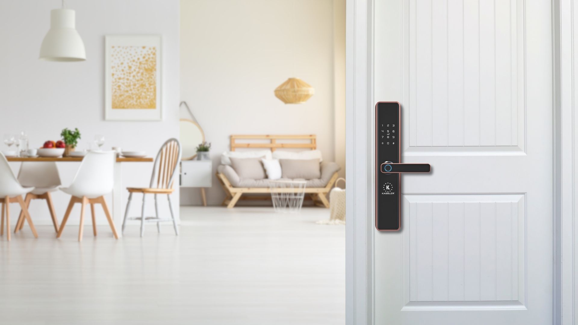 Khóa Cửa Điện Tử Bị Đơ Giữa Chừng: Nguyên Nhân Và Cách Xử Lý