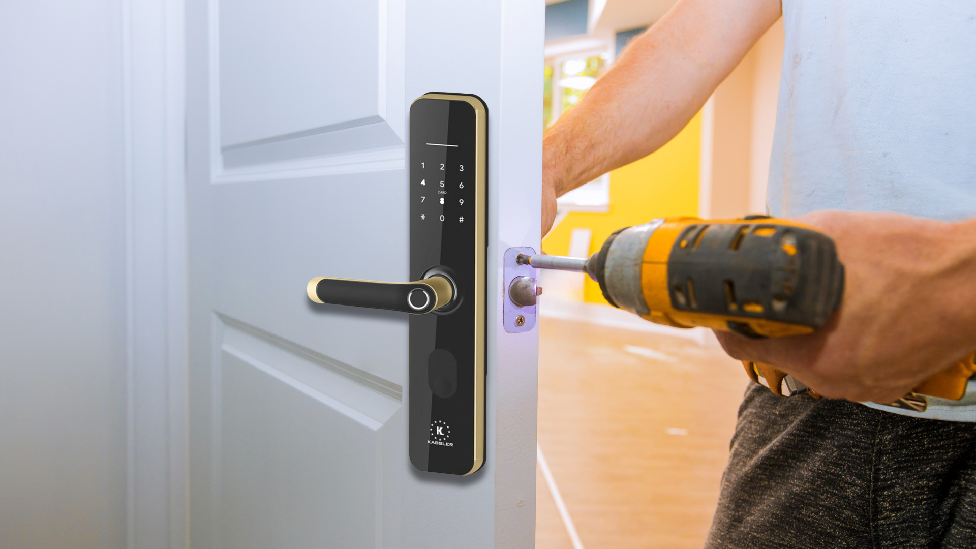 Thử Thách Thực Tế: Khóa Cửa Thông Minh Chịu Được Bao Nhiêu Lần Tác Động Vật Lý?