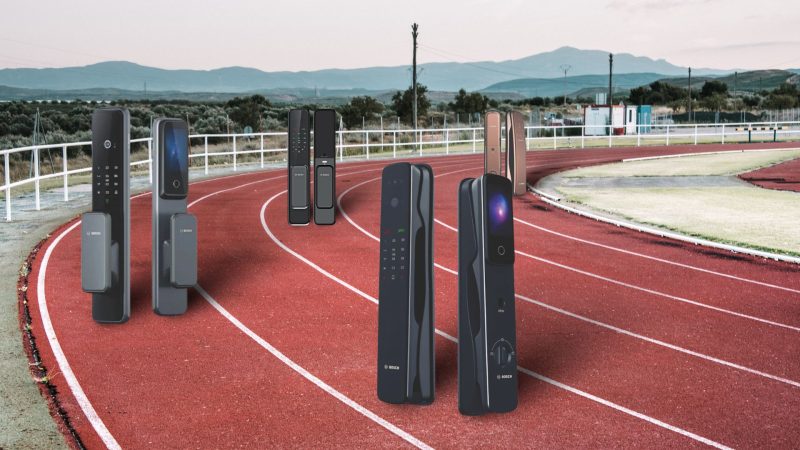 Có Nên Chuyển Sang Khóa Cửa Vân Tay Cao Cấp? Lợi Ích Dài Hạn Ít Người Nhắc Tới