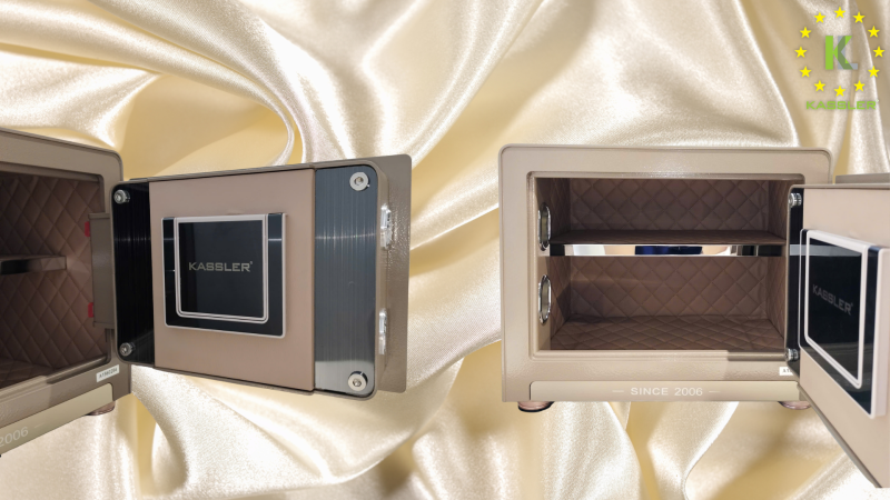 Két sắt thông minh kết nối điện thoại hoạt động ra sao – Giải thích cơ chế dễ hiểu, viết cho tôi với yêu cầu trên.